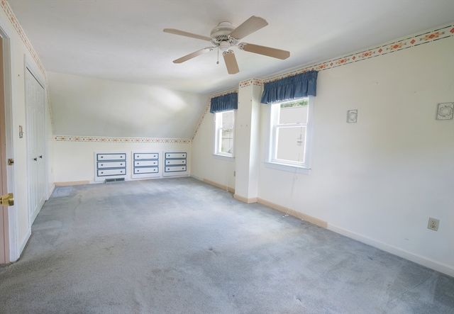 7 Holly St, Halifax, MA 02338