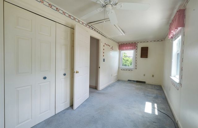 7 Holly St, Halifax, MA 02338