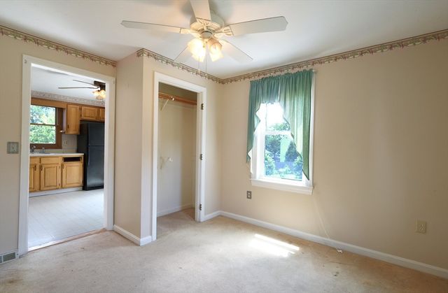 7 Holly St, Halifax, MA 02338