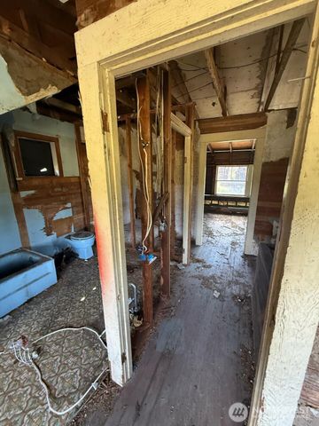 673 Monte-Elma Road, Montesano, WA 98563