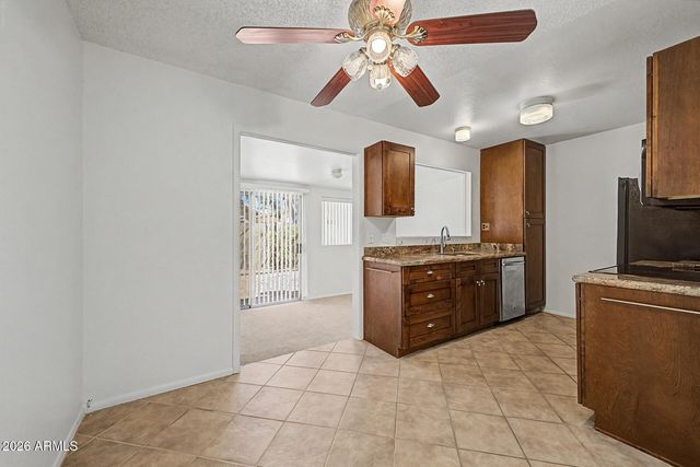 1946 E GRANDVIEW Drive, Phoenix, AZ 85022