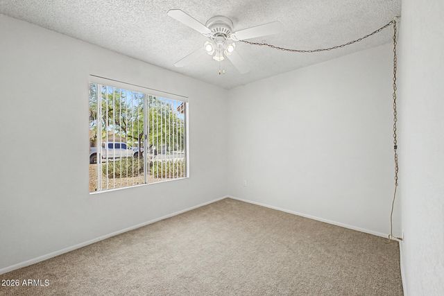 1946 E GRANDVIEW Drive, Phoenix, AZ 85022