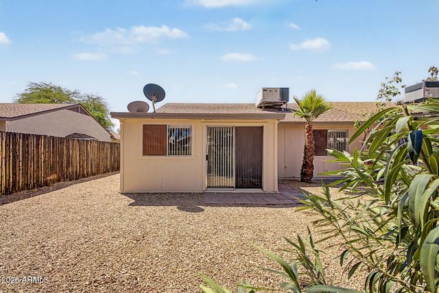1946 E GRANDVIEW Drive, Phoenix, AZ 85022