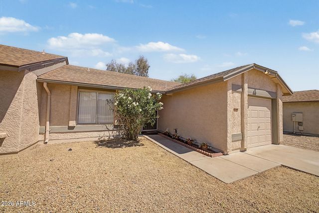 1946 E GRANDVIEW Drive, Phoenix, AZ 85022