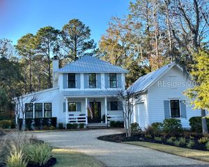 66 Hunting Lodge Rd, Bluffton, SC 29910