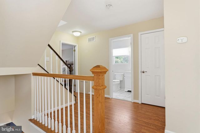 1613 LAKEVIEW CIR, Yardley, PA 19067