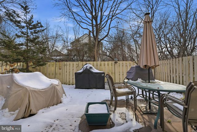 1613 LAKEVIEW CIR, Yardley, PA 19067