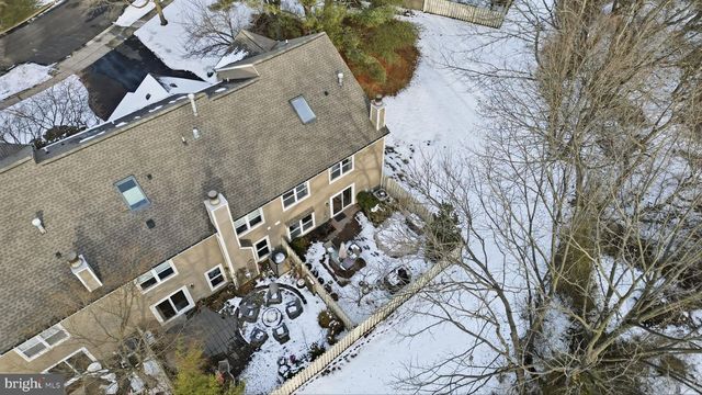 1613 LAKEVIEW CIR, Yardley, PA 19067