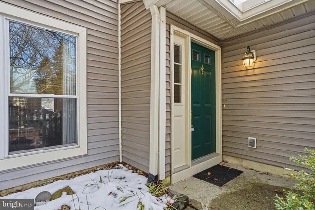 1613 LAKEVIEW CIR, Yardley, PA 19067