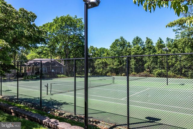 1613 LAKEVIEW CIR, Yardley, PA 19067