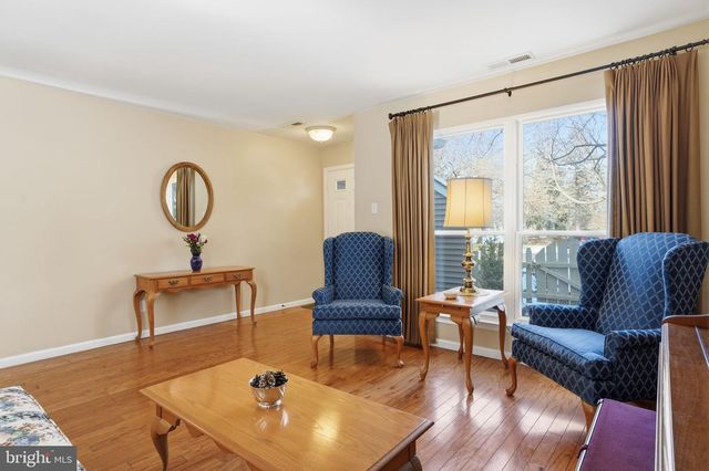 1613 LAKEVIEW CIR, Yardley, PA 19067