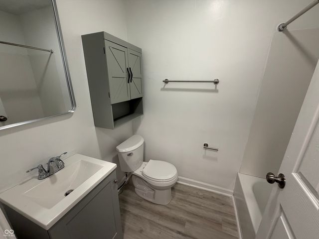 2823 N Gladstone Avenue, Indianapolis, IN 46218