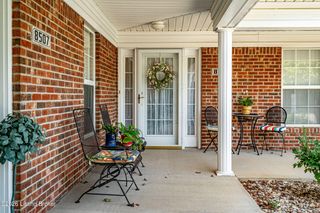 8509 Applegate Village Dr, Louisville, KY 40219