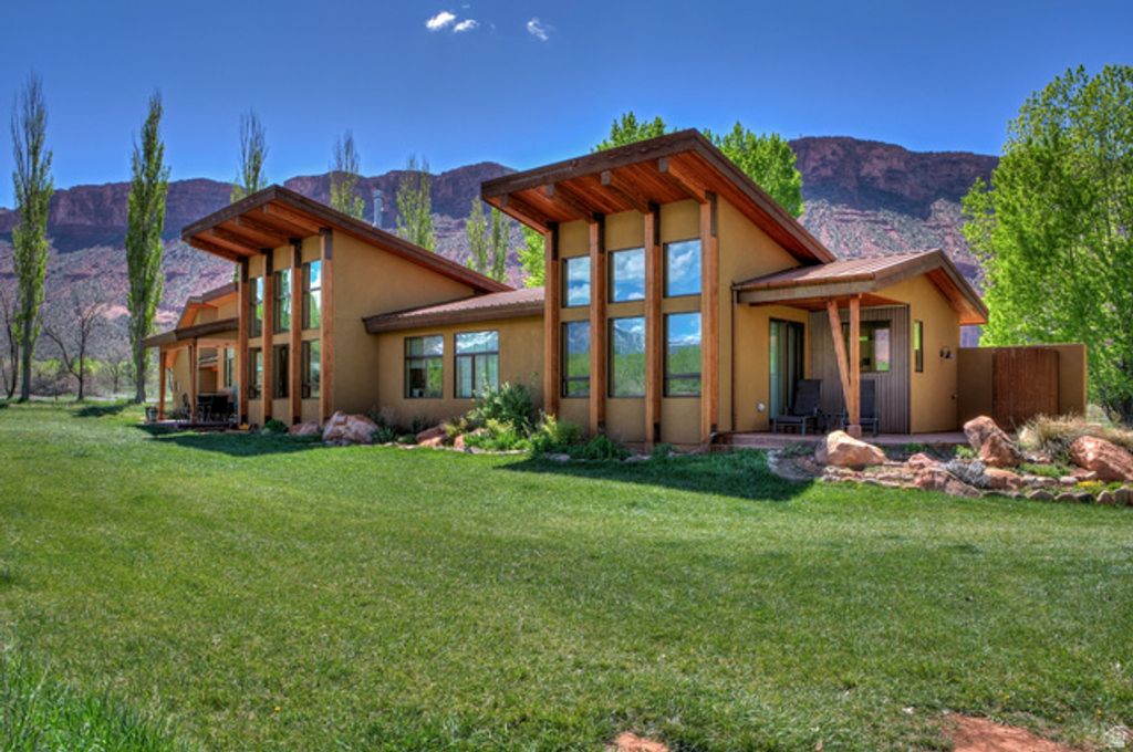 Image 2 of property listing at 425 AMBER LN, Castle Valley, UT 84532
