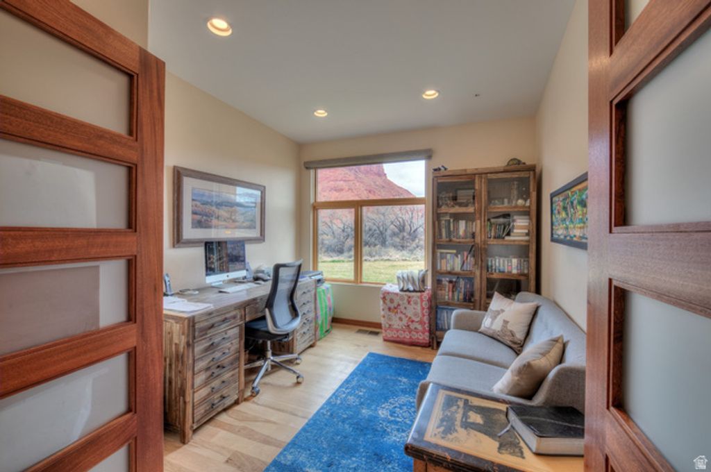 Image 16 of property listing at 425 AMBER LN, Castle Valley, UT 84532