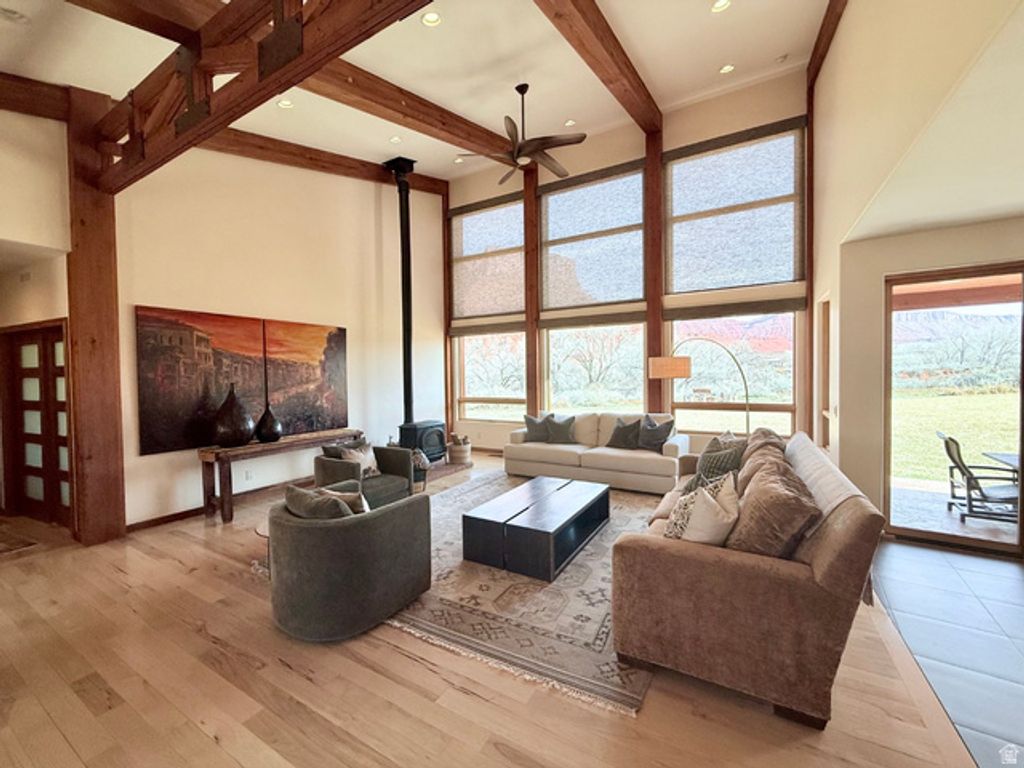 Image 4 of property listing at 425 AMBER LN, Castle Valley, UT 84532