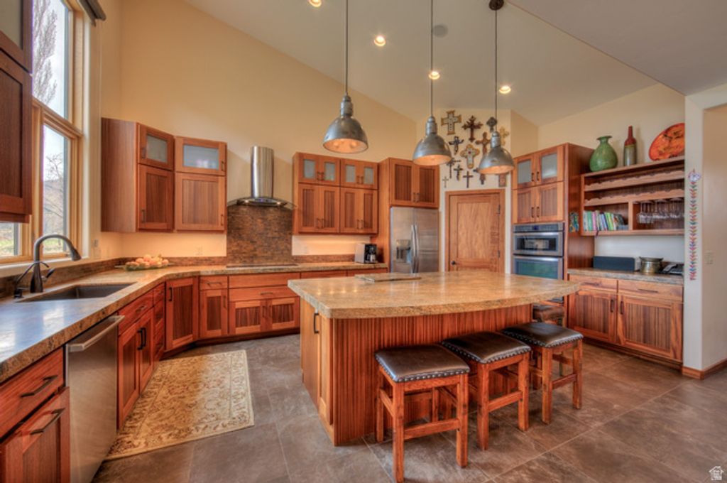 Image 6 of property listing at 425 AMBER LN, Castle Valley, UT 84532