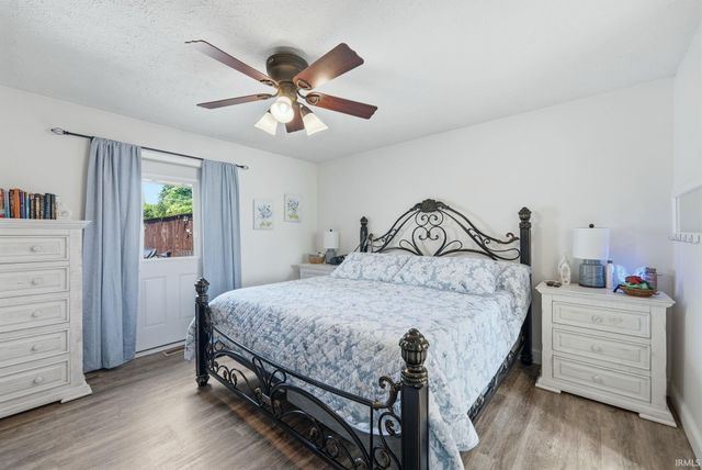 2913 S Scott Drive, Yorktown, IN 47396