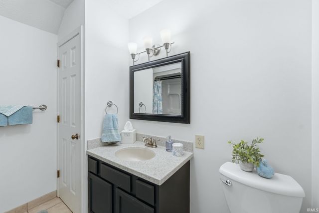 2913 S Scott Drive, Yorktown, IN 47396