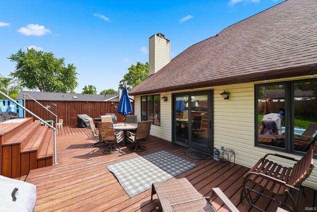 2913 S Scott Drive, Yorktown, IN 47396