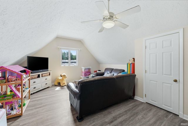2913 S Scott Drive, Yorktown, IN 47396