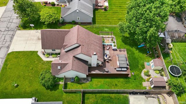 2913 S Scott Drive, Yorktown, IN 47396