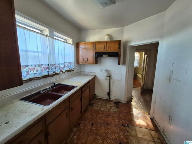 1565 MARTIN AVENUE, Birmingham, AL 35208