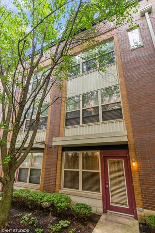 1240 W Monroe Street 7, Chicago, IL 60607