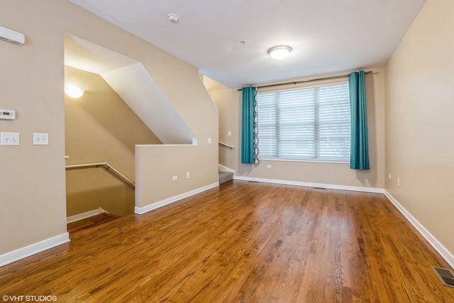 1240 W Monroe Street 7, Chicago, IL 60607
