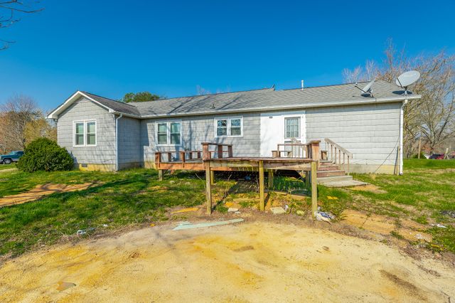 3964 Wolf Creek Road, Spring City, TN 37381