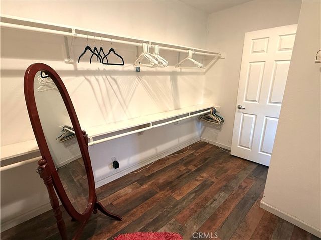 5541 Harcross Drive, Los Angeles, CA 90043