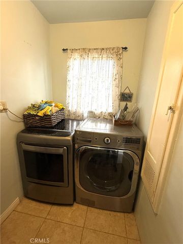 5541 Harcross Drive, Los Angeles, CA 90043