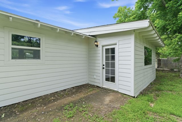 507 Country Club Road, Cleburne, TX 76033