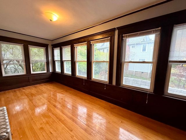 4 Adams Ave 2, Watertown, MA 02472