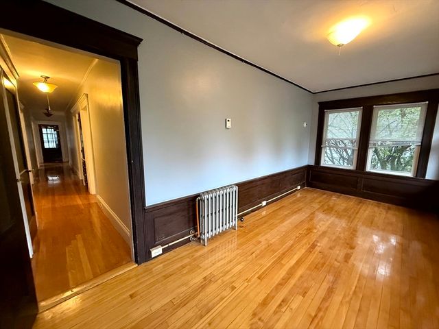 4 Adams Ave 2, Watertown, MA 02472