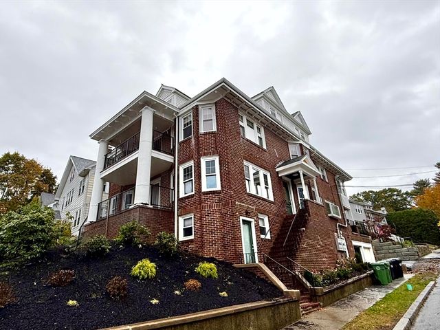 4 Adams Ave 2, Watertown, MA 02472