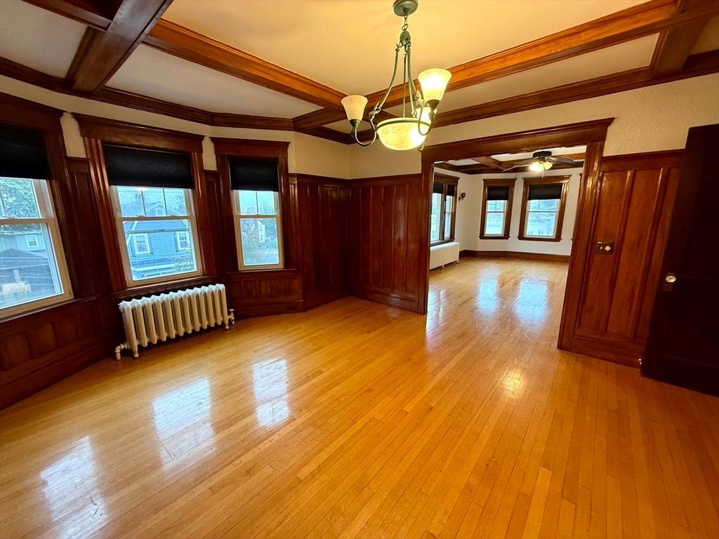 4 Adams Ave 2, Watertown, MA 02472