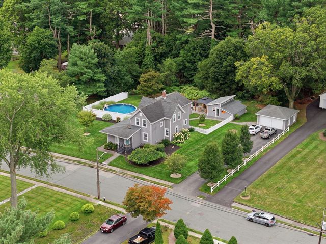 28 Fairview Ave, Brockton, MA 02301