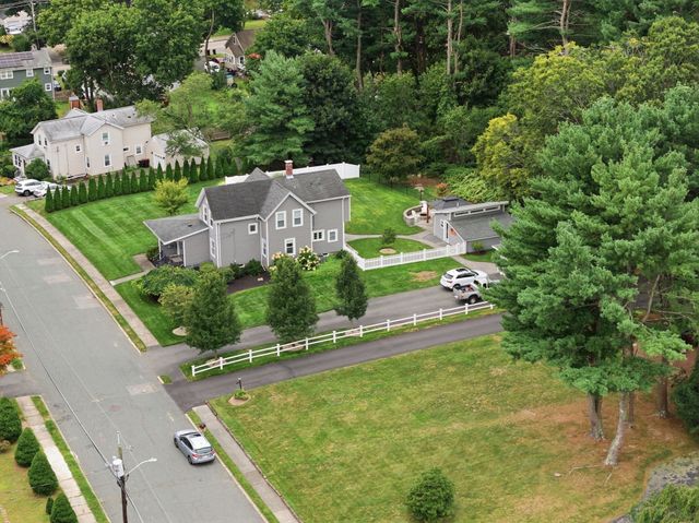 28 Fairview Ave, Brockton, MA 02301