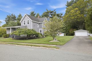28 Fairview Ave, Brockton, MA 02301