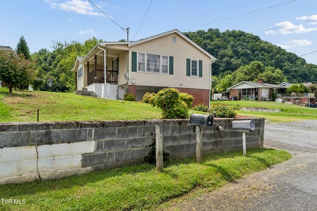 1362 Broad Street, Elizabethton, TN 37643
