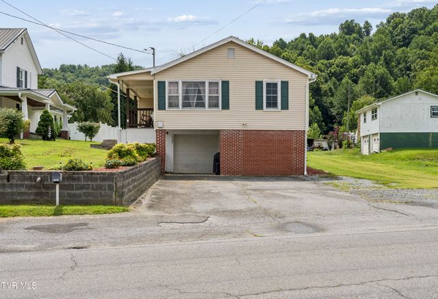 1362 Broad Street, Elizabethton, TN 37643