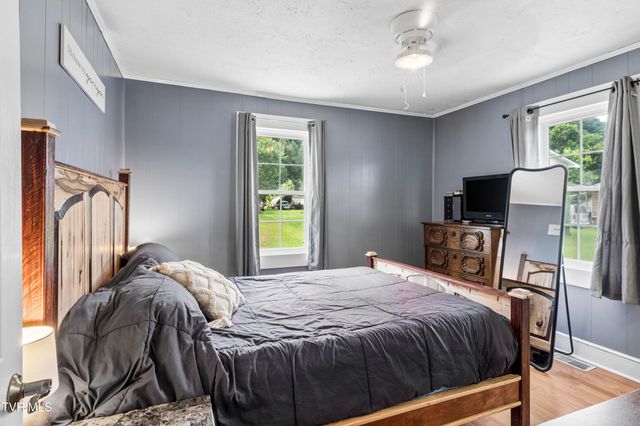 1362 Broad Street, Elizabethton, TN 37643