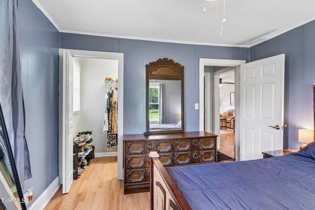 1362 Broad Street, Elizabethton, TN 37643