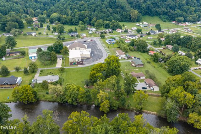 1362 Broad Street, Elizabethton, TN 37643
