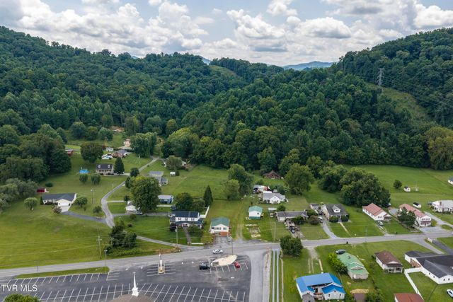 1362 Broad Street, Elizabethton, TN 37643
