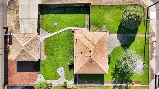 1529 E Bismarck Ave, Spokane, WA 99208