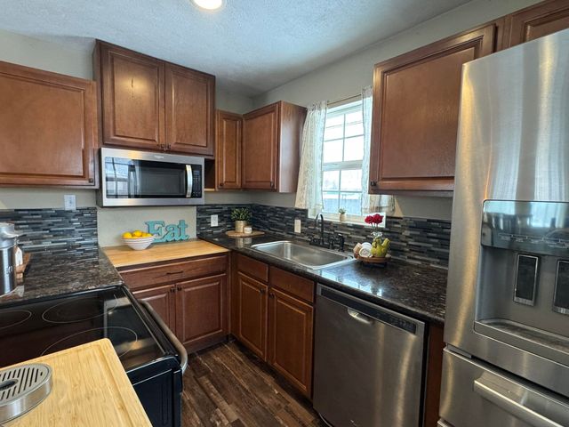 1529 E Bismarck Ave, Spokane, WA 99208