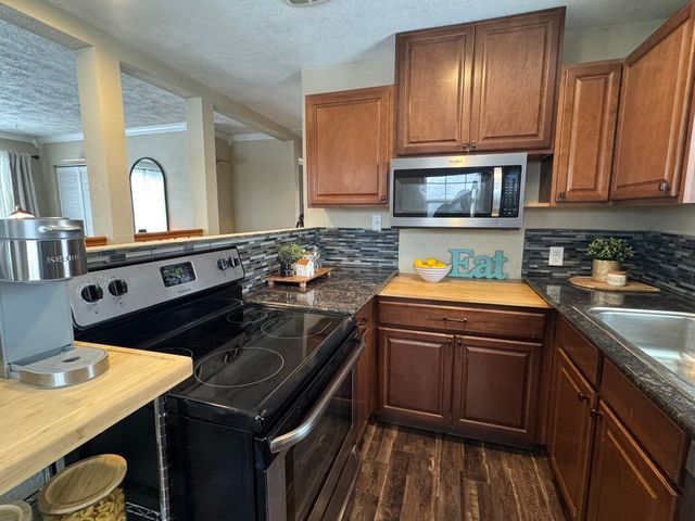 1529 E Bismarck Ave, Spokane, WA 99208