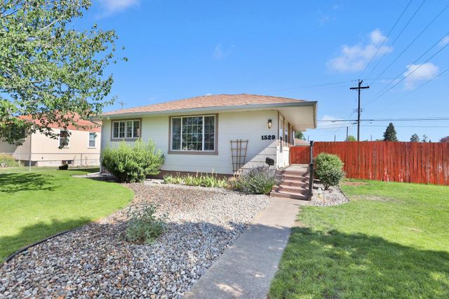 1529 E Bismarck Ave, Spokane, WA 99208